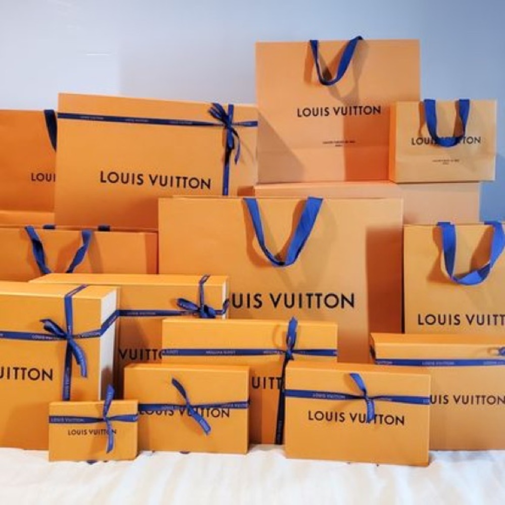 LOUIS VUITTON LUXURY PACKAGE LIVE SHOW